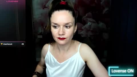 AriaGray online show from November 4, 2025, 5:17 am