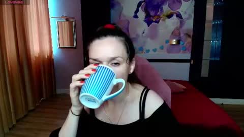 AriaGray online show from July 11, 2026, 12:30 pm