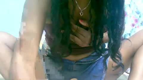 Snapshot of ariah13 chatting on December 20, 2025, 2:18 am ariah13 online show from December 20, 2025, 2:18 am