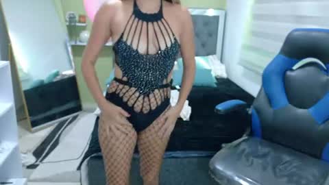 Snapshot of ariah_cute chatting on July 22, 2026, 7:49 pm ariah_cute online show from July 22, 2026, 7:49 pm