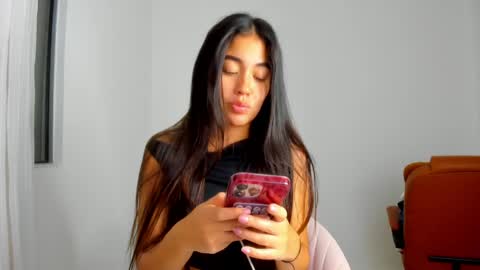 Snapshot of ariamontgomeryyy chatting on April 16, 2026, 5:41 am Aria Montgomery online show from April 16, 2026, 5:41 am