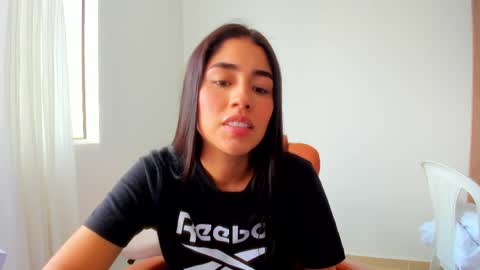 Snapshot of ariamontgomeryyy chatting on April 28, 2026, 7:08 pm Aria Montgomery online show from April 28, 2026, 7:08 pm