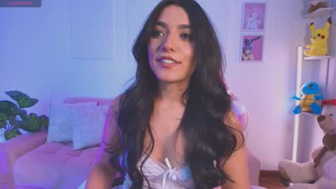   online show from September 17, 2025, 12:40 pm