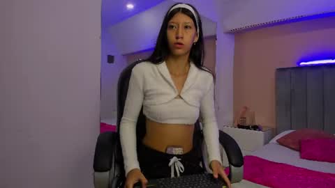 Snapshot of ariana_cri_x chatting on June 20, 2026, 12:41 pm ariana_cri_x online show from June 20, 2026, 12:41 pm