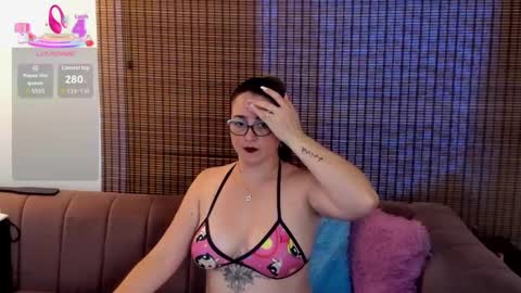 Ariana Cruz online show from September 25, 2025, 12:20 pm