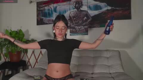 ariana_whitee online show from February 5, 2026, 7:24 am