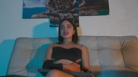 Snapshot of ariana_whitee chatting on May 31, 2026, 8:10 am ariana_whitee online show from May 31, 2026, 8:10 am