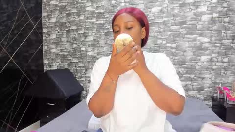 Ariana online show from October 23, 2025, 12:04 pm