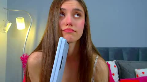 Ariana online show from April 15, 2026, 7:58 pm