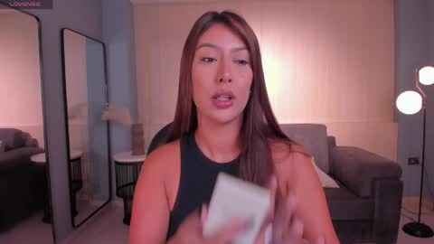Snapshot of arianadumont chatting on May 3, 2026, 3:51 pm Ariana Dumont online show from May 3, 2026, 3:51 pm