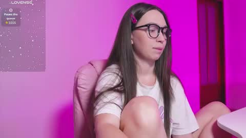 arianahot777 online show from July 19, 2026, 8:34 pm