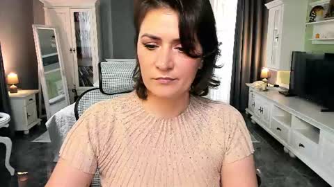 Ana online show from July 10, 2026, 1:36 pm