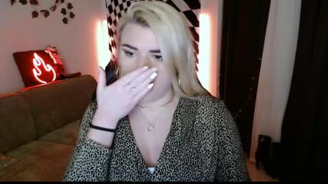 Snapshot of arianasaint chatting on March 29, 2026, 8:53 pm Mistress Ariana online show from March 29, 2026, 8:53 pm