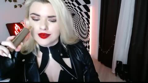 Snapshot of arianasaint chatting on April 2, 2026, 7:44 pm Mistress Ariana online show from April 2, 2026, 7:44 pm