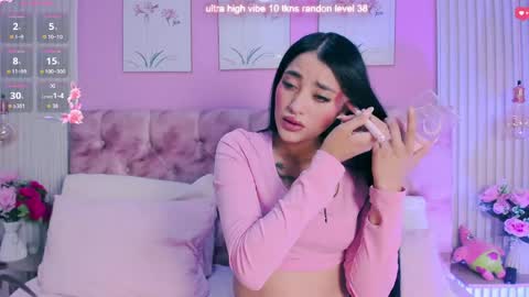 Snapshot of arianawest_ chatting on May 11, 2026, 12:33 pm arianawest_ online show from May 11, 2026, 12:33 pm