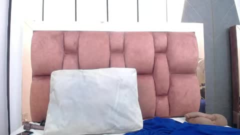 Snapshot of arianna_pearl chatting on April 18, 2026, 1:59 pm arianna pearl online show from April 18, 2026, 1:59 pm