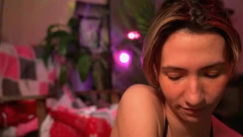 Snapshot of arianna_richi chatting on May 29, 2026, 10:24 am Olivka online show from May 29, 2026, 10:24 am