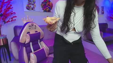 arianna_sweeet online show from March 1, 2025, 4:04 am