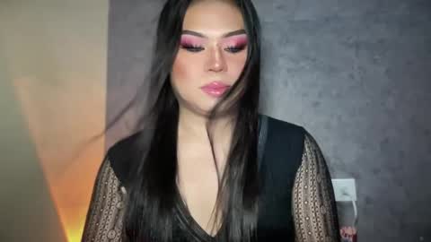 LOVELY online show from January 9, 2025, 3:36 am