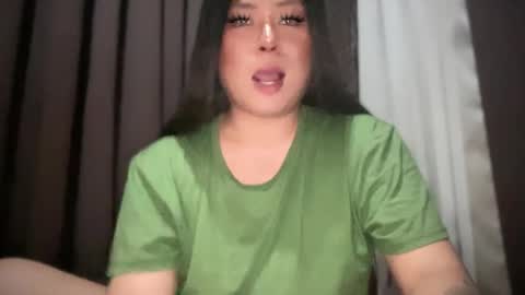 LOVELY online show from February 5, 2025, 3:20 pm