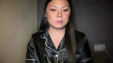 LOVELY online show from February 20, 2025, 8:03 pm