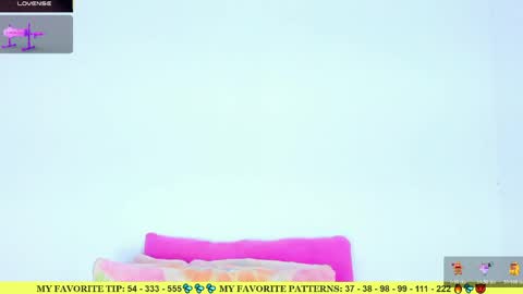 Snapshot of ariannalewis1 chatting on April 22, 2026, 7:59 pm Arianna online show from April 22, 2026, 7:59 pm