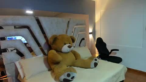 Snapshot of aridreamon chatting on July 14, 2026, 4:17 am aridreamon online show from July 14, 2026, 4:17 am