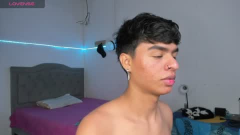 Snapshot of ariel_adan chatting on July 10, 2026, 5:37 pm ariel_adan online show from July 10, 2026, 5:37 pm