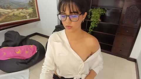 Ariel Pink Diamond online show from March 12, 2025, 7:59 pm