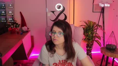 Ariell Mini online show from February 2, 2026, 1:21 pm