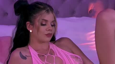 Ariell online show from September 13, 2025, 6:40 pm