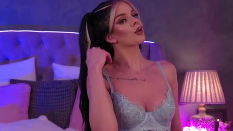 Ariell online show from November 8, 2025, 6:29 pm