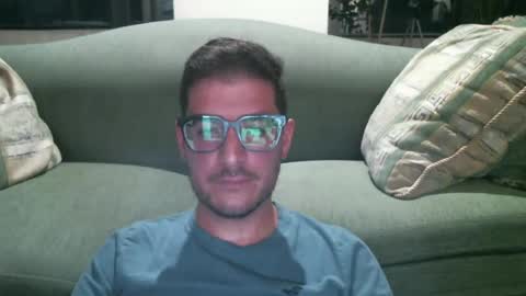 Snapshot of arielsinho chatting on June 22, 2026, 1:40 am Anon online show from June 22, 2026, 1:40 am