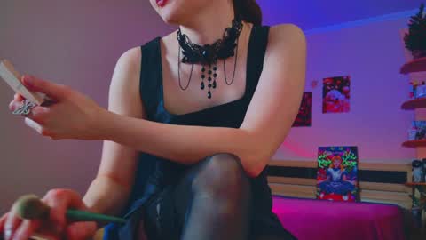 arielstonks_lovee online show from January 9, 2025, 2:33 am