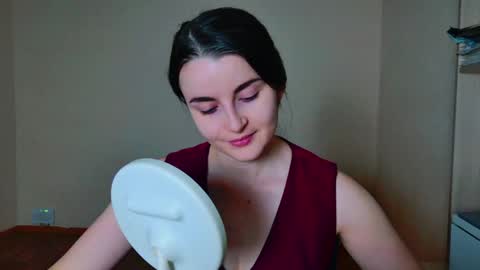 arielstonks_lovee online show from February 4, 2025, 4:29 pm