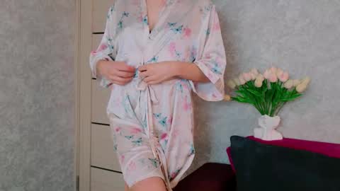 arielstonks_lovee online show from November 13, 2025, 5:39 am
