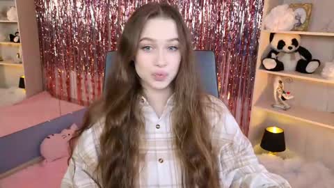 arielsykes online show from April 13, 2026, 6:57 pm