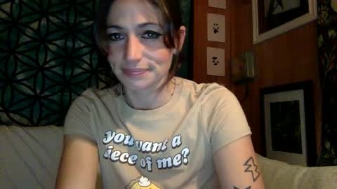 Snapshot of arielwyld chatting on December 5, 2024, 12:19 am ariel colin when hes here online show from December 5, 2024, 12:19 am