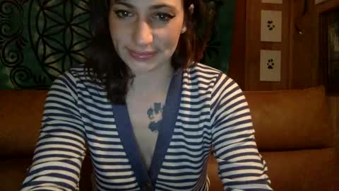 Snapshot of arielwyld chatting on January 24, 2025, 3:22 am ariel colin when hes here online show from January 24, 2025, 3:22 am