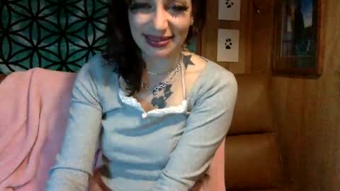 Snapshot of arielwyld chatting on March 5, 2025, 2:36 am ariel colin when hes here online show from March 5, 2025, 2:36 am