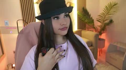 Snapshot of arigigomez chatting on May 15, 2026, 11:39 am Arigi Gomez online show from May 15, 2026, 11:39 am