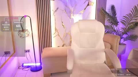 Snapshot of arigigomez chatting on May 19, 2026, 11:38 am Arigi Gomez online show from May 19, 2026, 11:38 am