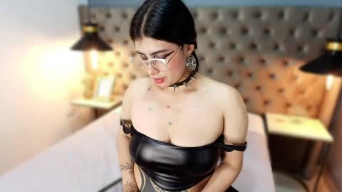 Ariia sweett online show from April 8, 2026, 5:29 am