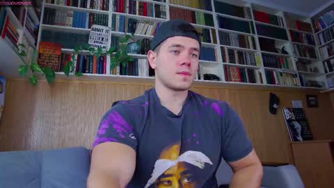 Snapshot of arilass chatting on September 27, 2025, 6:29 am A n g e l f r o m H e l l online show from September 27, 2025, 6:29 am