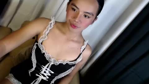 Snapshot of arilovesu chatting on November 27, 2025, 9:00 am hi follow me its ARI online show from November 27, 2025, 9:00 am