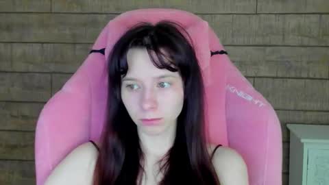 Arinakubrick online show from November 20, 2025, 4:12 am