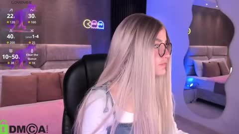 Ari  online show from October 13, 2025, 11:49 pm