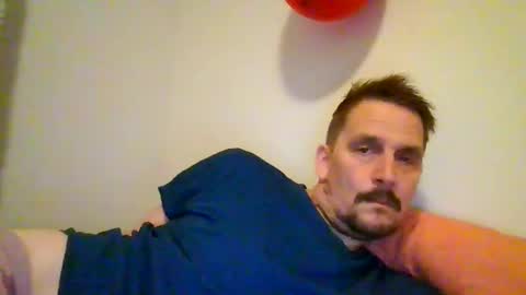 Snapshot of ariparikrigsmann chatting on February 16, 2025, 4:53 pm ariparikrigsmann online show from February 16, 2025, 4:53 pm