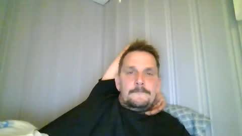 Snapshot of ariparikrigsmann chatting on February 15, 2026, 8:05 pm ariparikrigsmann online show from February 15, 2026, 8:05 pm