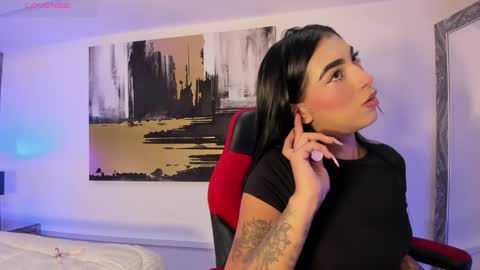 Ari Robert online show from October 27, 2025, 3:43 am